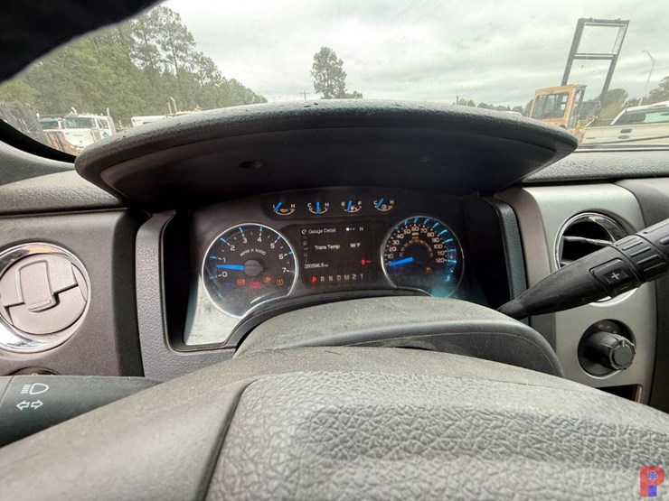 2013-ford-f150-xlt-image-14