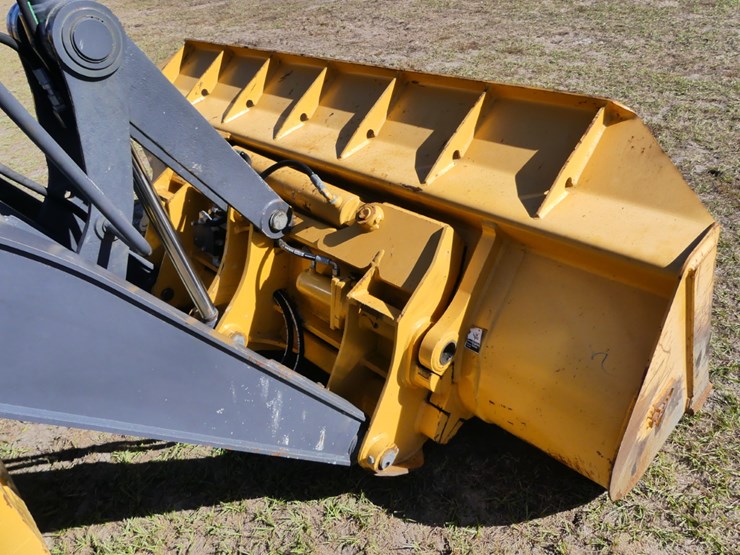 deere-410l-image-12