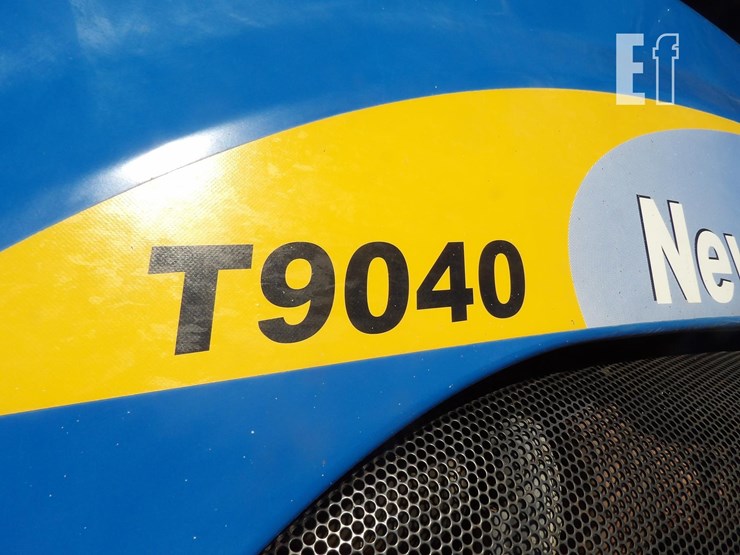 new-holland-t9040-image-14