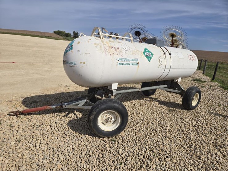 #5839-•-tank-on-running-gear-image-3