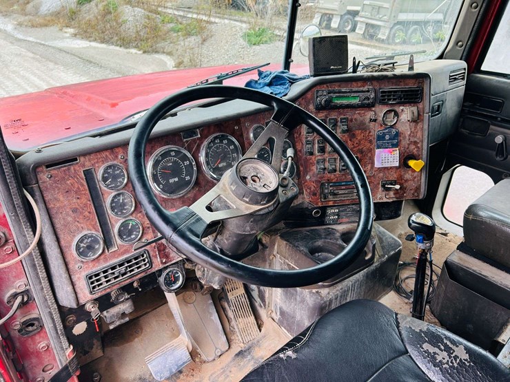 1997-international-paystar-5000-image-83