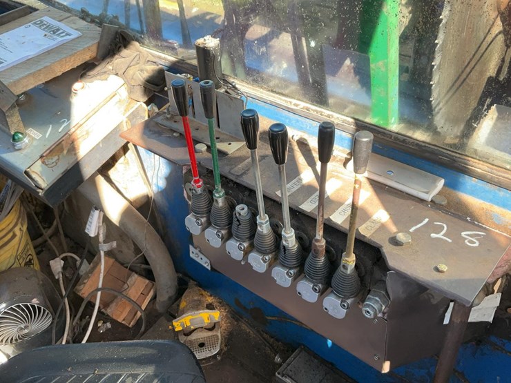 #128-•-merchandising-saw-image-20