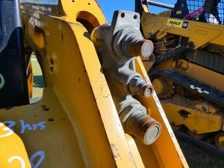 2015-caterpillar-257d-image-10