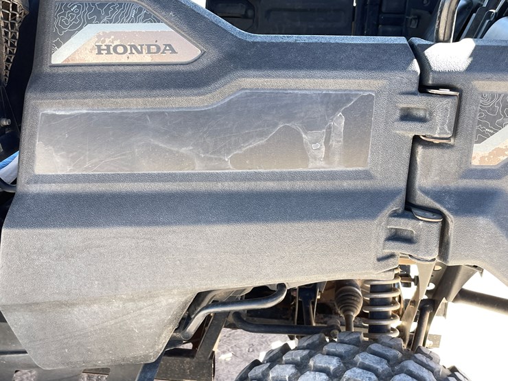 2021-honda-pioneer-700-image-37