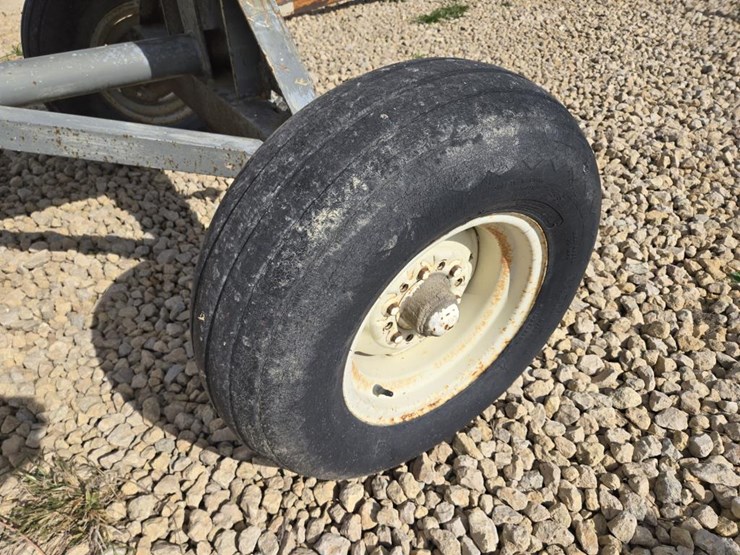 #5839-•-tank-on-running-gear-image-5