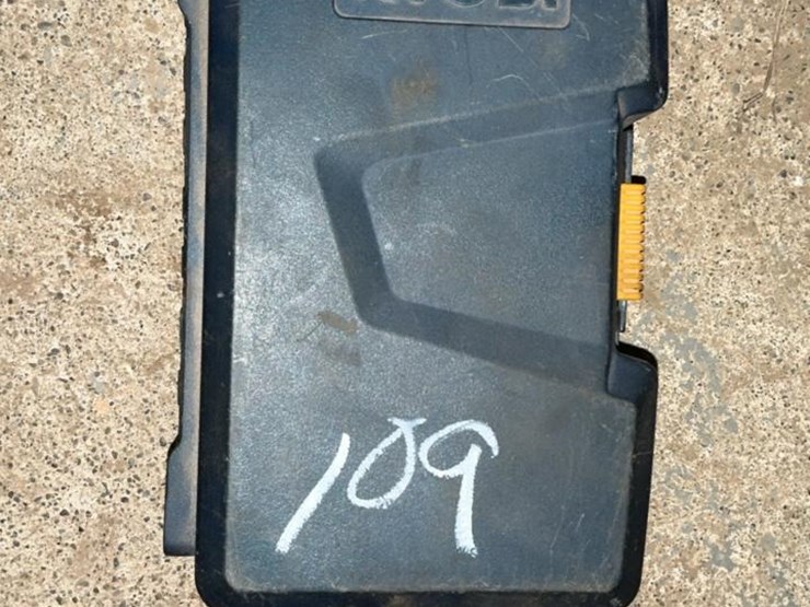 #109-•-dewalt-1/2”-electric-drill-and-bits-image-12