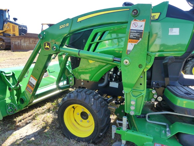 2022-john-deere-1025r-image-9