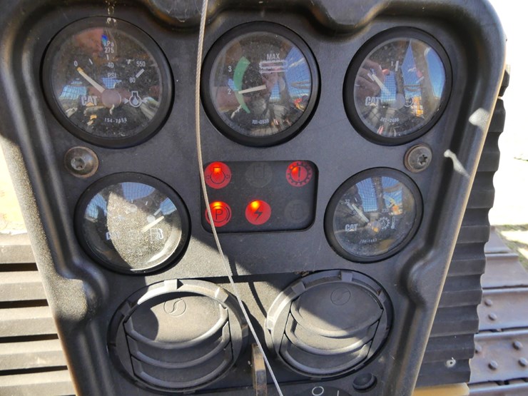2004-caterpillar-d5g-image-13
