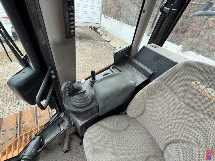 2015-case-2050m-image-16