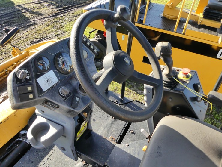 caterpillar-cb54xw-image-10