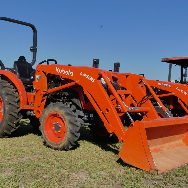 2023 KUBOTA LA526