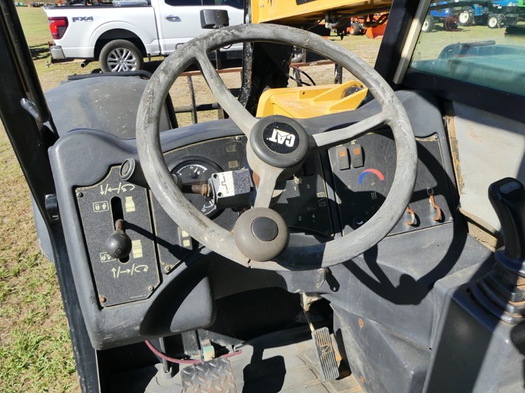 2015-caterpillar-tl642c-image-14