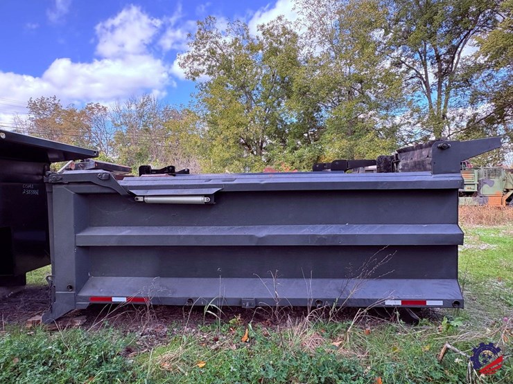 16'-dump-body-with-high-lift-gate-image-6