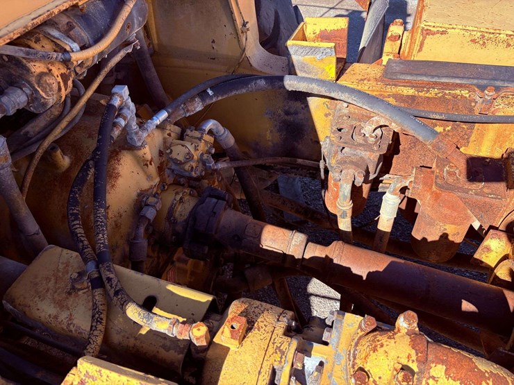 1981-caterpillar-773b-image-30