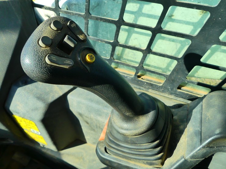 2022-bobcat-t66-image-13