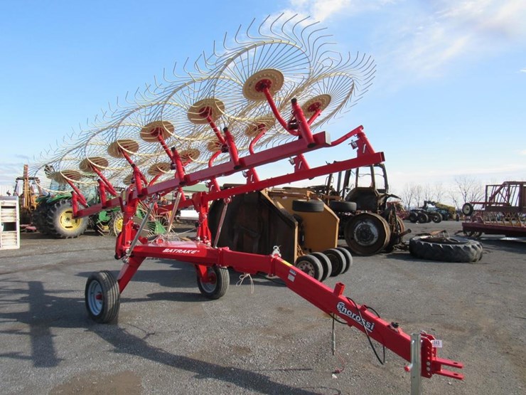 enrossi-12-wheel-rake-image-5