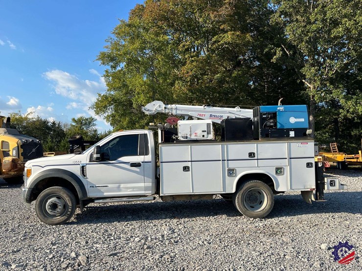 2017-ford-f550-xl-image-2