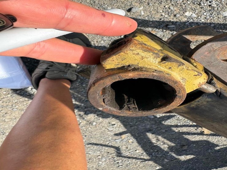 new-holland-163-image-4