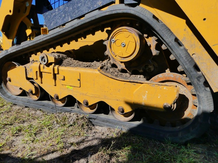 2022-caterpillar-259d3-image-6