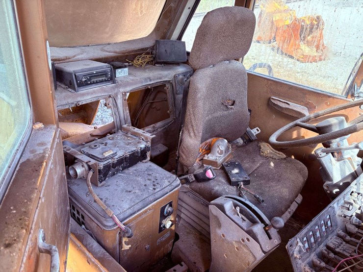 1994-caterpillar-773b-image-41