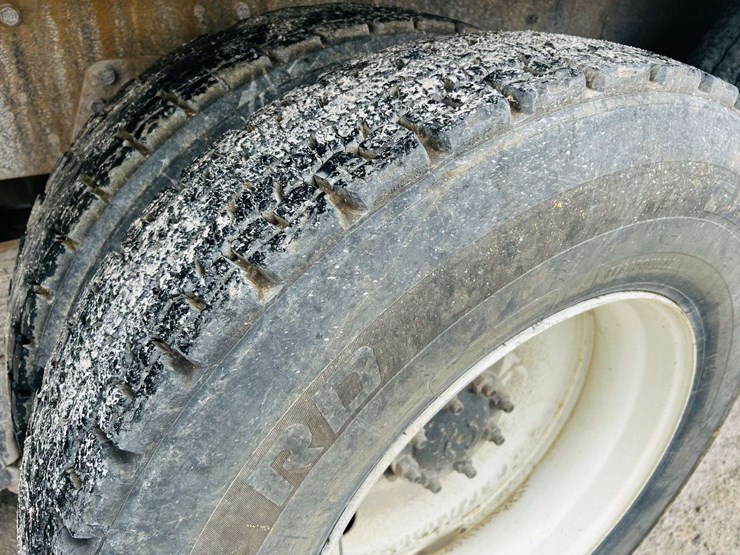 1997-international-paystar-5000-image-21