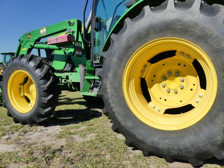 2013-john-deere-5101e-image-8