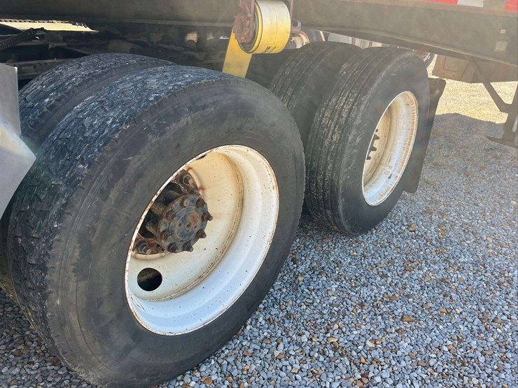 1995-international-f9370-image-10