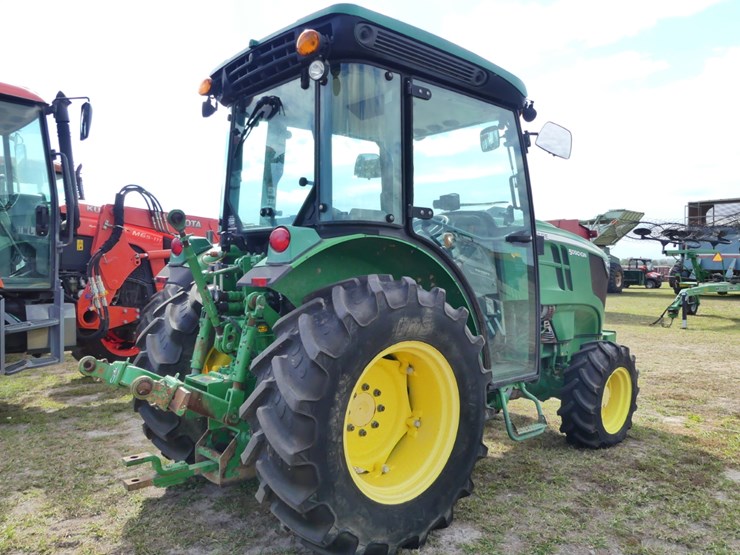 2017-john-deere-5090gn-image-3