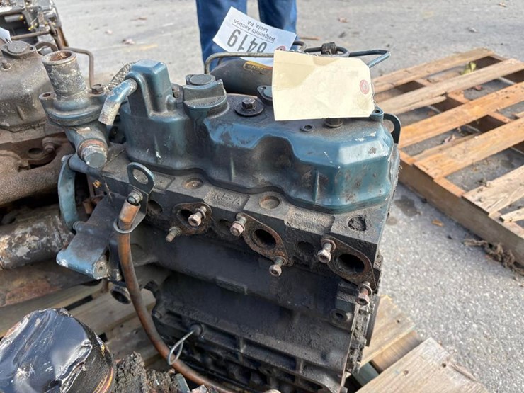 new-holland-l455-image-1