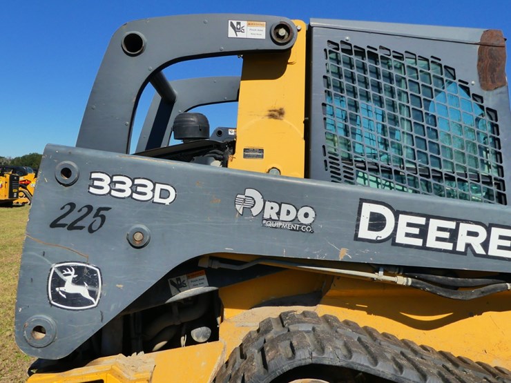 2012-deere-333d-image-7