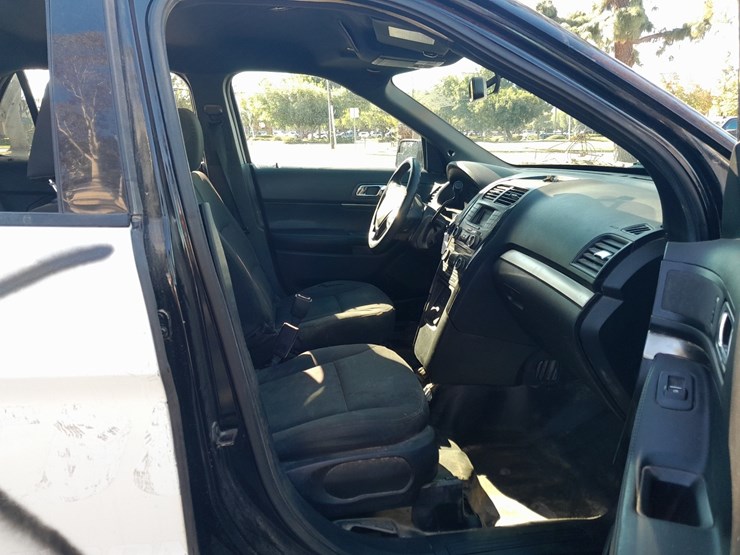 2018-ford-explorer-image-5