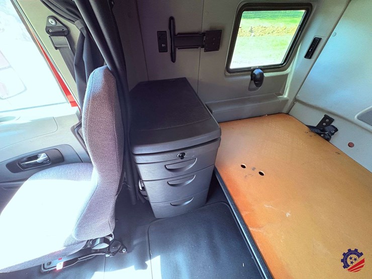 2017-international-prostar-image-93