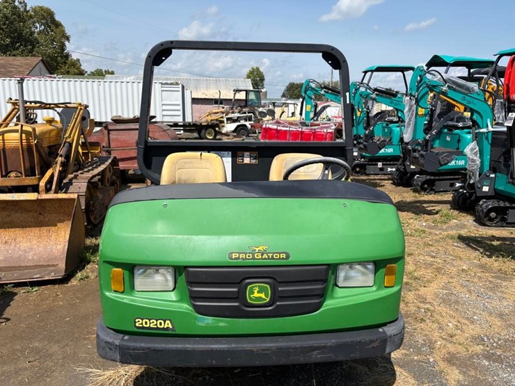 john-deere-2020a-4wd-pro-gator-image-3