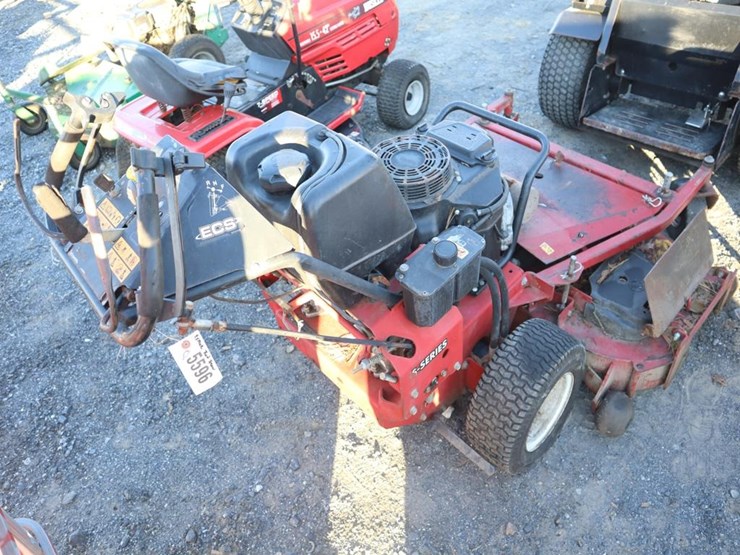 exmark-turf-tracer-walk-behind-mower-image-7