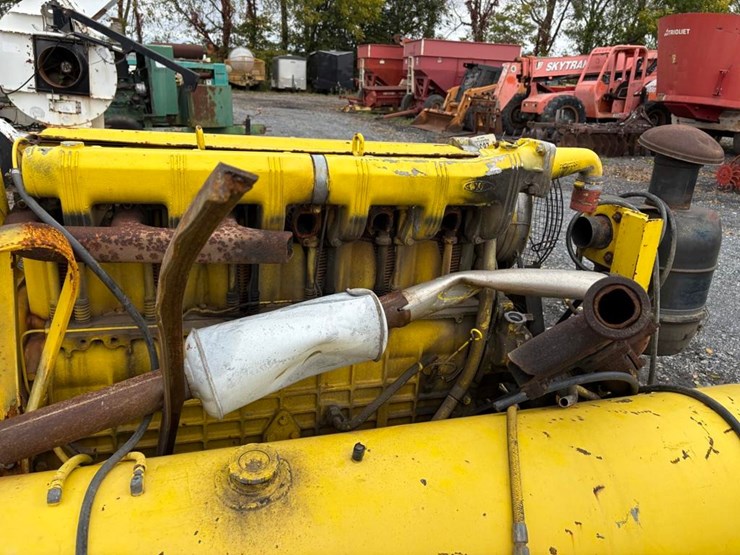 vm-sun-6105t-6-cylinder-diesel-engine-image-10