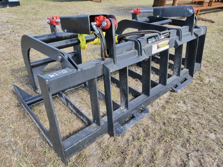 72"-quick-attach-grapple-image-2