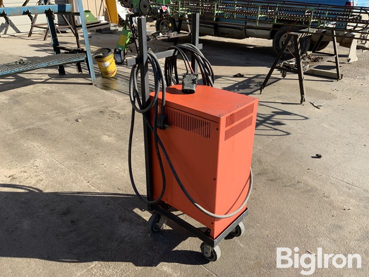 eagletronic-sr2400-mtl-forklift-battery-charger-image-5