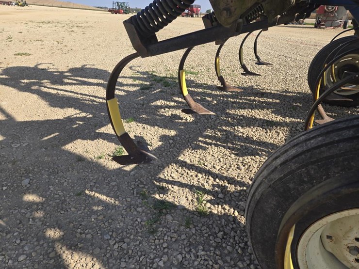 #5853-•-dmi-26'-field-cultivator-image-9