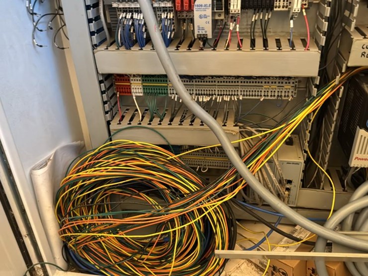 #233-•-electrical-control-box-image-11