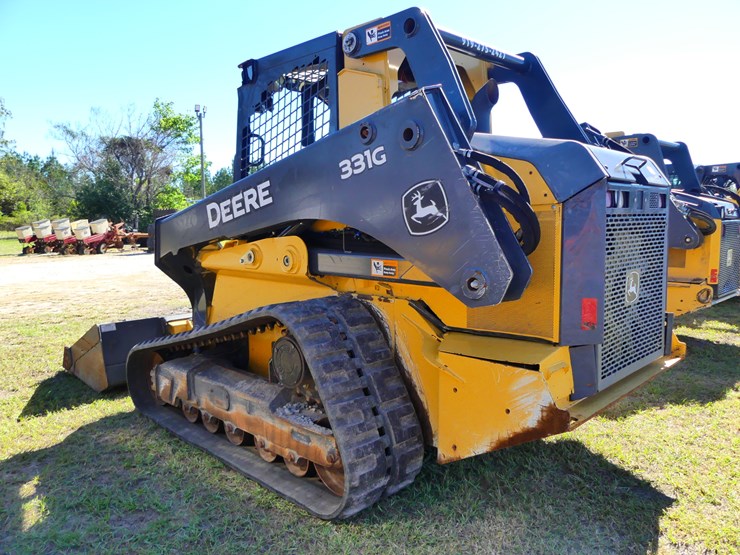 2019-deere-331g-image-3