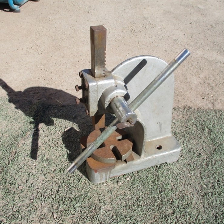 Lot Of Manula Shop Press