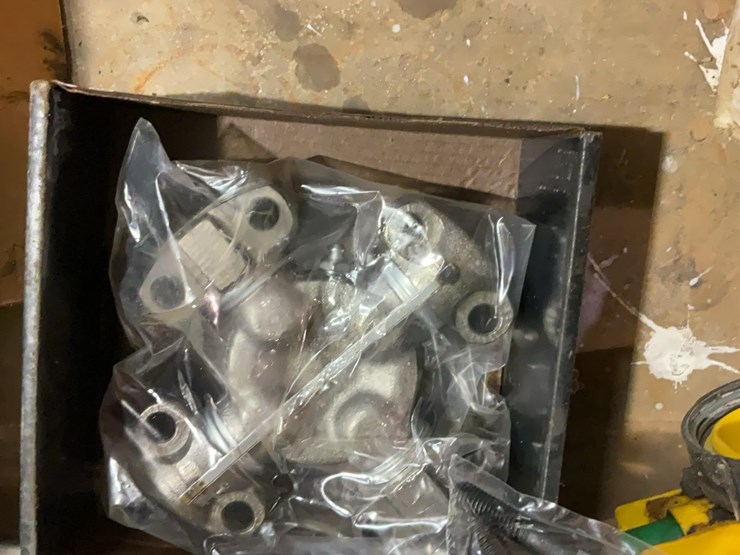 #775-•-floor-jack-and-miscellaneous-parts-image-11