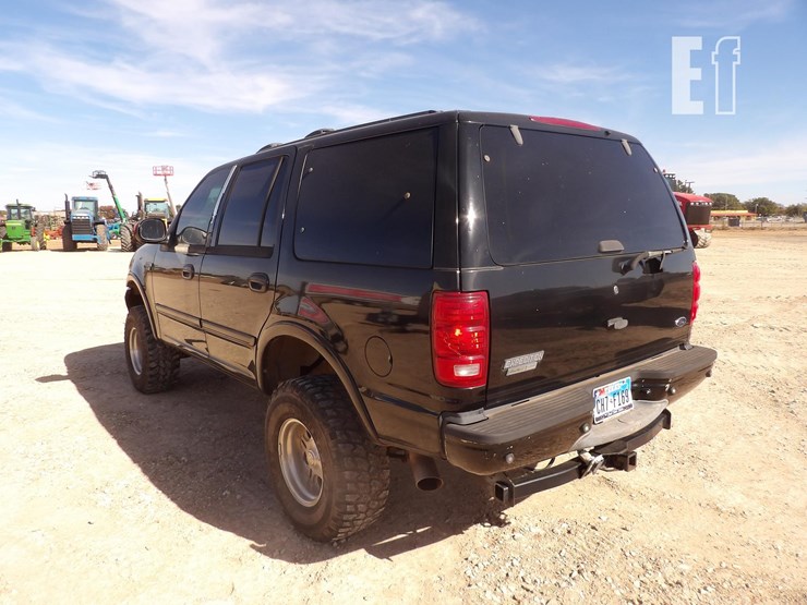 2002-ford-expedition-image-3