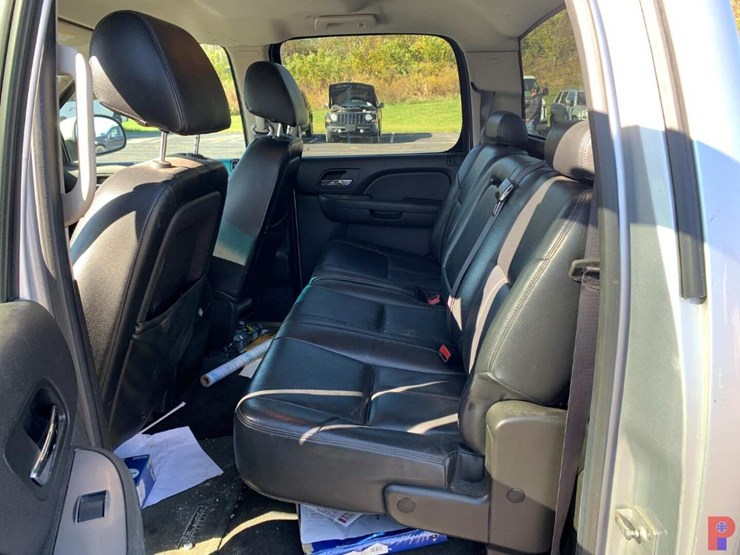 2013-gmc-sierra-1500-sle-image-8