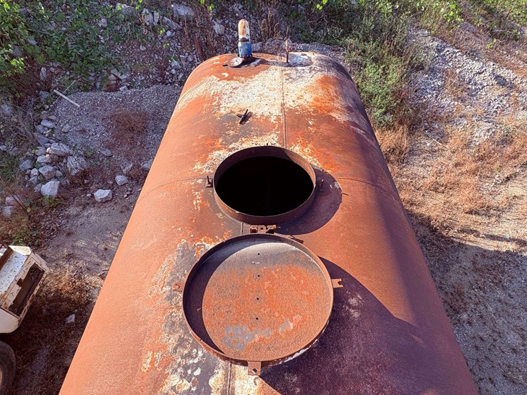 freightliner-t/a-water-truck-image-35