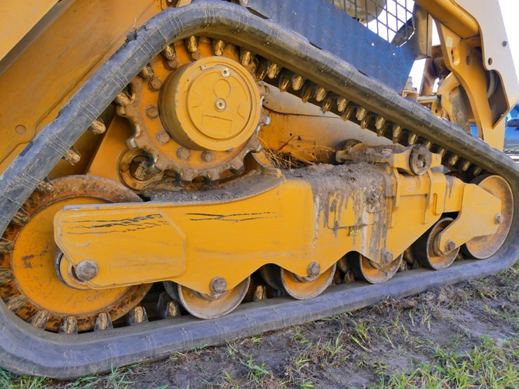 2022-caterpillar-259d3-image-5