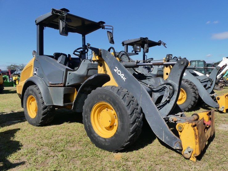 2015-deere-204k-image-1