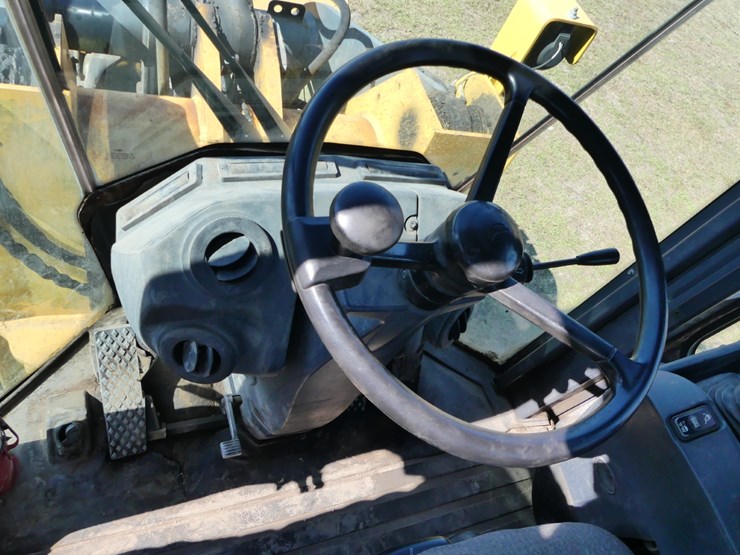 deere-524k-image-12