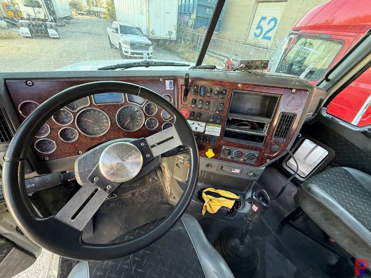 2015-mack-ch613-image-14