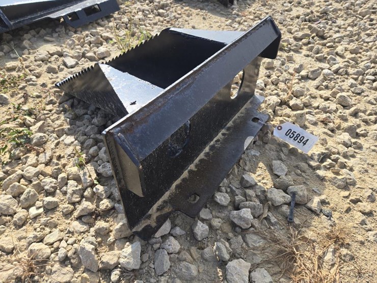 #5894-•-new-mini-skid-steer-universal-tree-spade-image-2